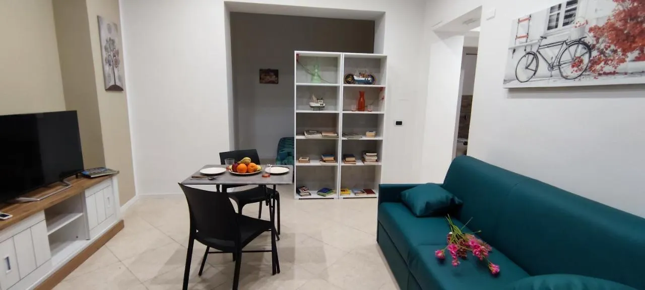 Leam Apartment 5 Palermo 0*,  Italia
